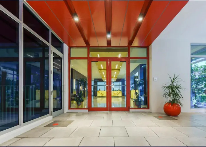 Global Rent Apart - Costa Hollywood