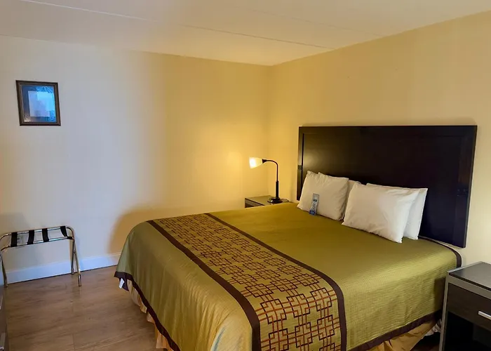 Aquarius Oceanfront Hotel Virginia Beach