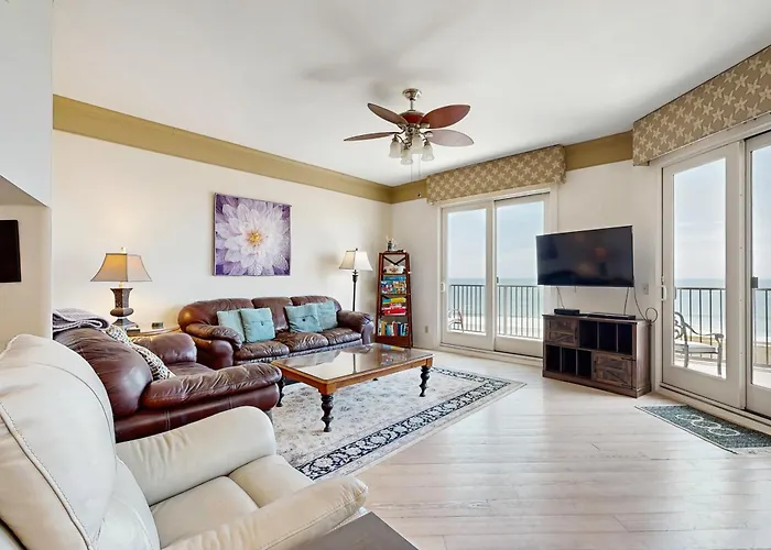 Ocean-View Penthouse With Pool, Balcony & Central Ac - Snowbird-Friendly Fernandina Beach