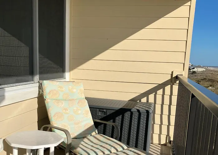 Oceanfront, Dog-Friendly Condo With Sunrise Views, Balcony & Beach Access Fernandina Beach