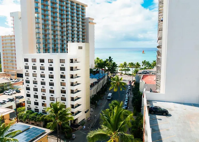 Hotel Renew Honolulu