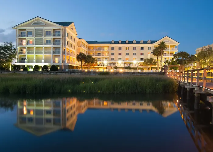 Courtyard Charleston Waterfront Hotel