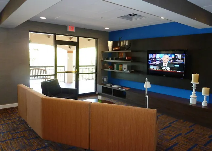Courtyard By Marriott Key West Waterfront Hotel