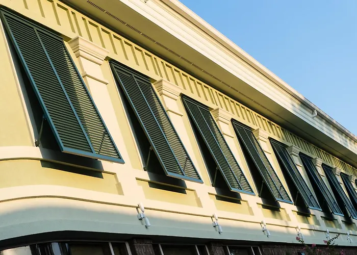 Town & Country Inn And Suites Charleston