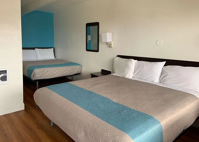 Main & Salt Hotel Pismo Beach