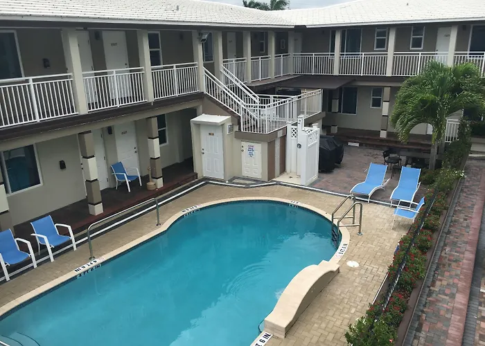 Caribbean Resort Suites Hollywood