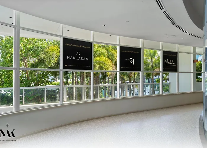 Fontainebleau Resort Balcony W Pool & Ocean View Miami Beach