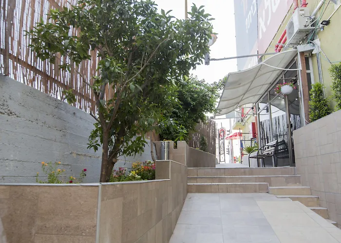 Central Laguardia Hotel Tel Aviv