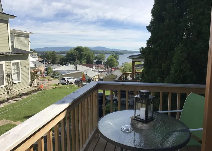 The Lakeview Inn & Cottages Weirs Beach