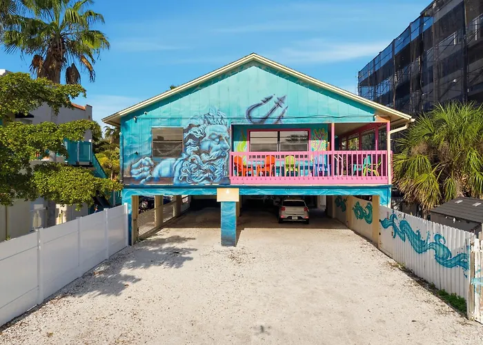 Jellyfish Unit, Walk To Beach & Siesta Key Village, Pet-Friendly