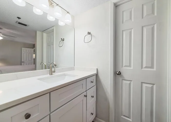 Phoenix 6 Unit 215 Orange Beach