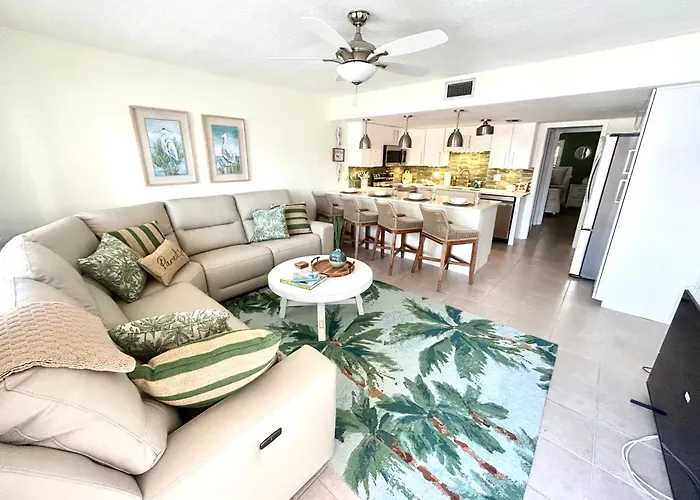 Treasure Island Birdsong Beach Condo#14 St. Pete Beach