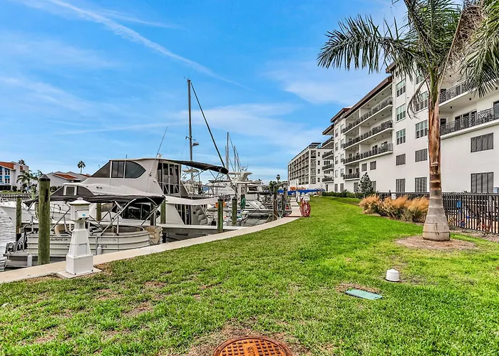 The Harbor 304 Villa St. Pete Beach