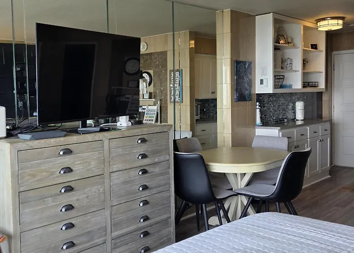 Islander East Condominiums Galveston