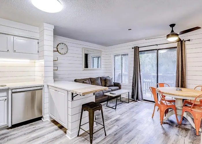 Carolina Beach Club, Unit 126 Hilton Head Island