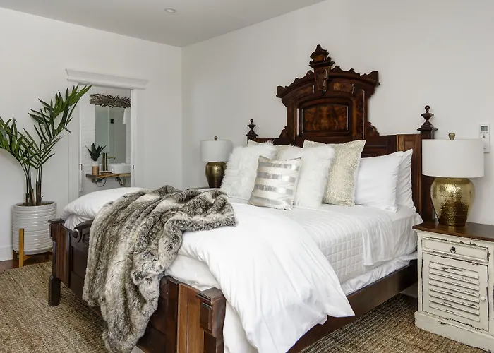 Casablanca Bed & Breakfast Cape May