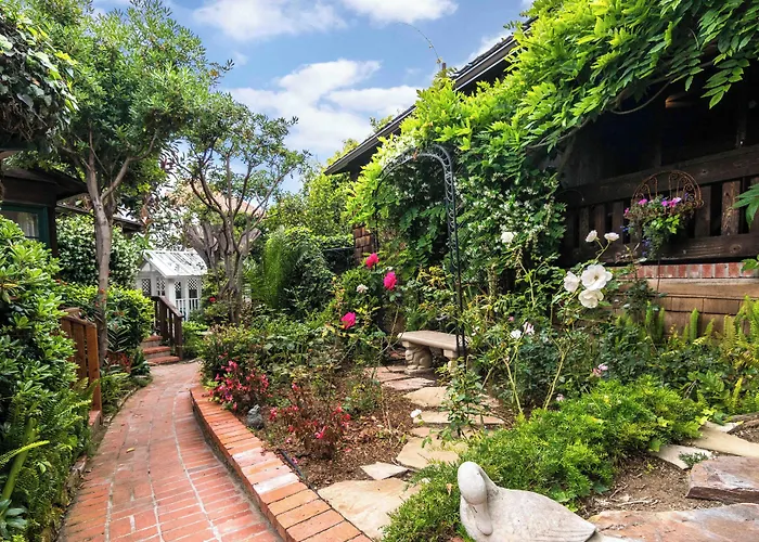 Redwood Hollow Cottages San Diego