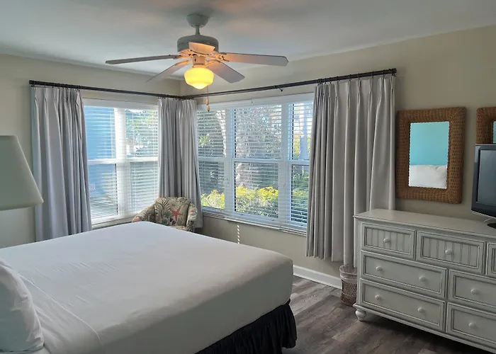 Camelot By The Sea Aparthotel St. Pete Beach