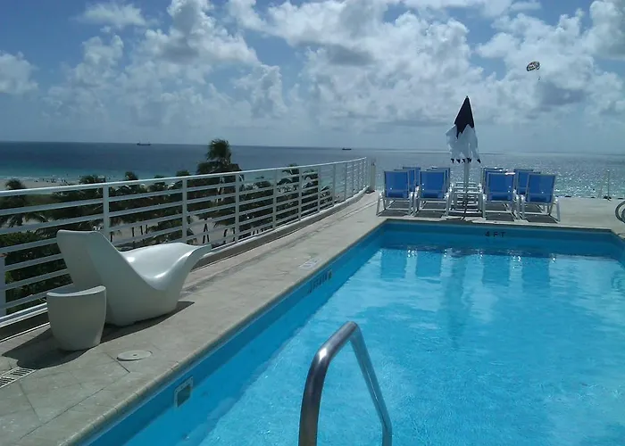 Strand Ocean Drive Suites Miami Beach